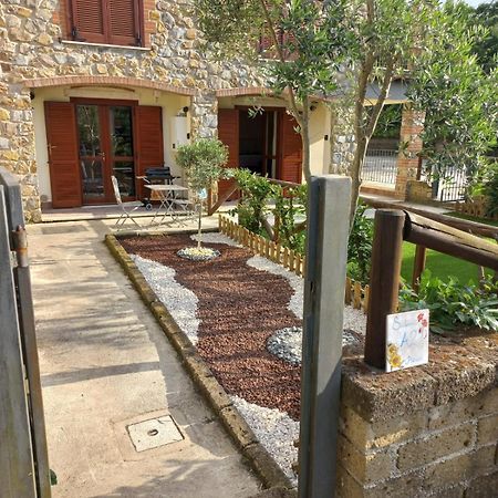 Апартаменты Saturnia House Поджио-Мурелла Экстерьер фото